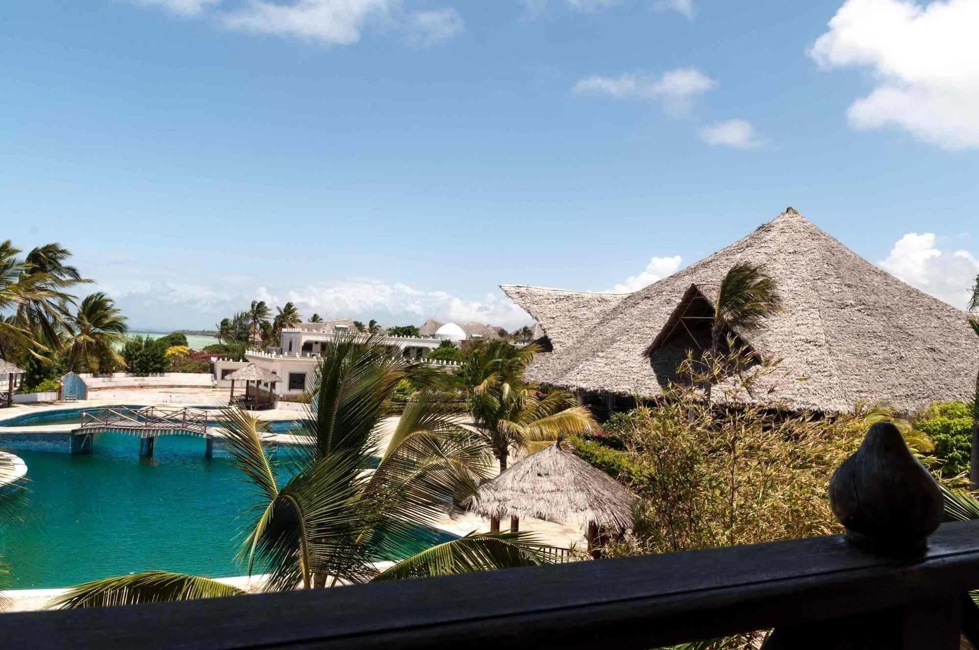 Twiga Beach Resort Watamu Exterior foto